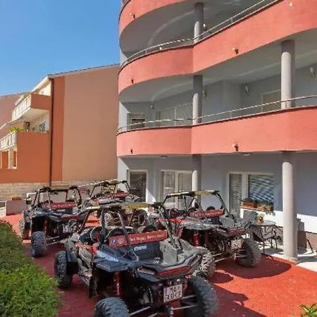 Apartment Juric - One Bedroom With Balcony - 3 *