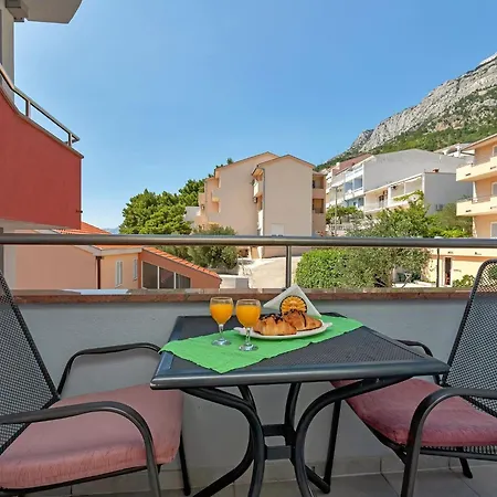 Apartment Juric - One Bedroom With Balcony - 3 *