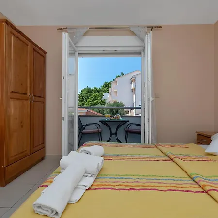 Juric - One Bedroom With Balcony - 3 Διαμέρισμα